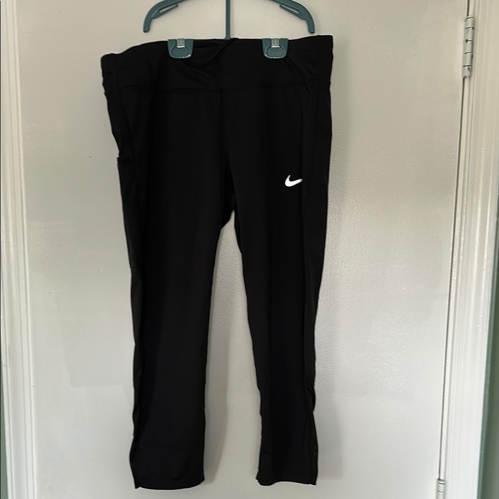 Nike Womens Black Active Leggings